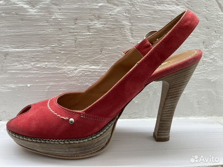 Босоножки новые Италия