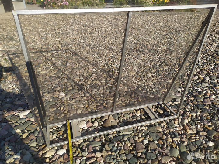 Козырек над дверью