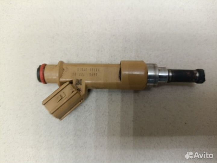 Форсунка топливная Toyota Corolla 1zrfe 1600CC
