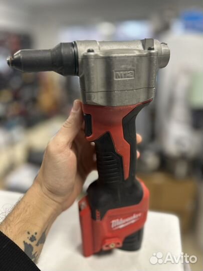 Milwaukee m12