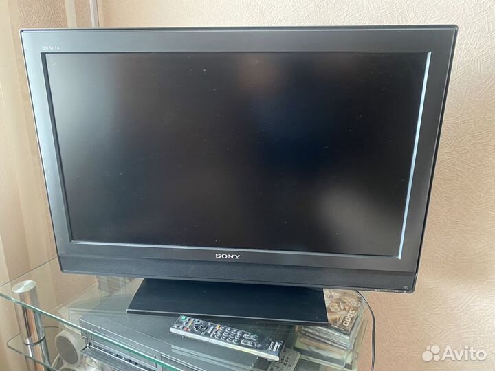 Телевизор б/у sony bravia, диагональ 82 (KDL-32U30