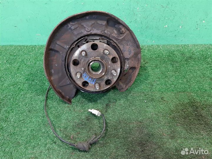 Кулак задний правый Lexus GS 450H 2007