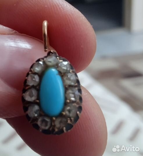 Золотые серьги