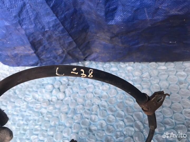 Трос ручника левый Toyota Celica T230 1zzfe 2003