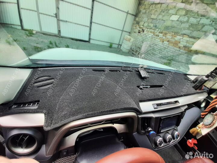 Накидка на панель приборов Toyota Rav4 XA40 13-19г