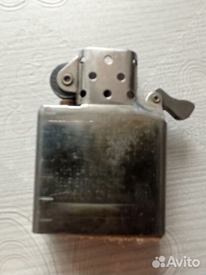Зажигалка бензиновая zippo