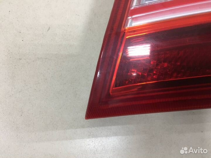 Фонарь задний внутренний правый Kia Sportage 3 SL