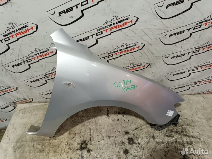 Крыло mazda axela mazda3 BK BK3P BK5P bkep BN8V52111D переднее правое sedan серебро, 22V S3714