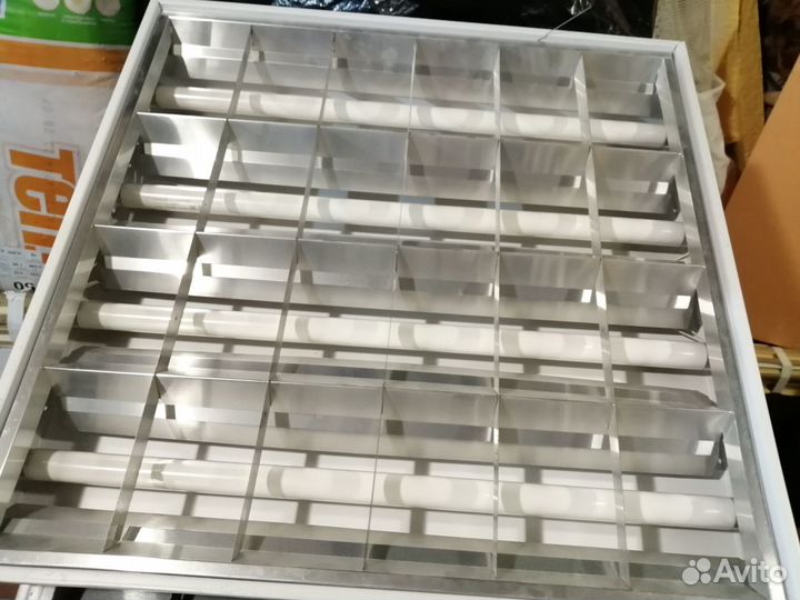 Светильники потолочные люминисцентные