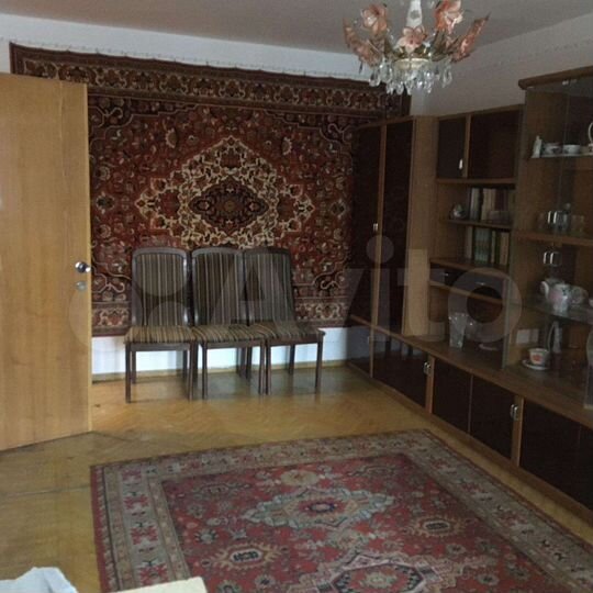 4-к. квартира, 111 м², 1/5 эт.