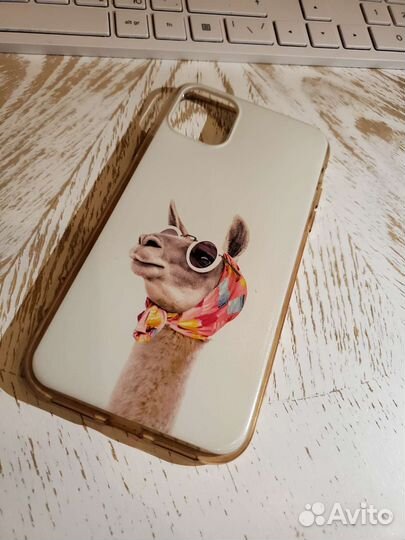 Чехол на iPhone 11