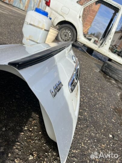 Крышка багажника лада приора