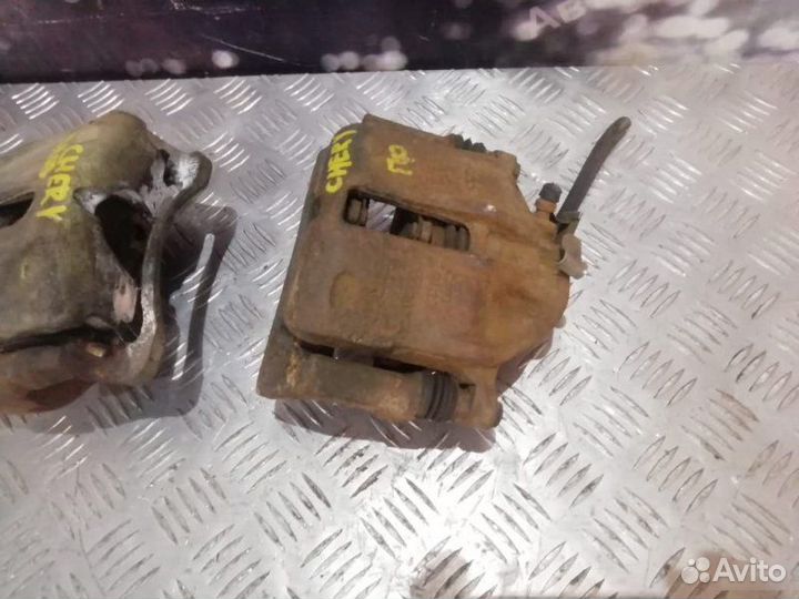 Суппорта передняя Chery Fora 2.0 2004-2012