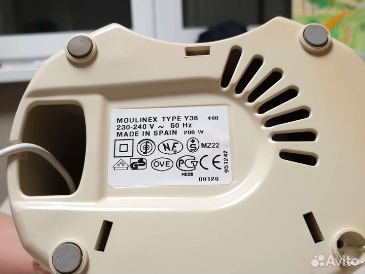 Соковыжималка фирмы Moulinex