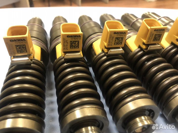 Форсунки Volvo D13 21340611