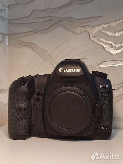 Canon eos 5D mark ii (пробег 100тыс)