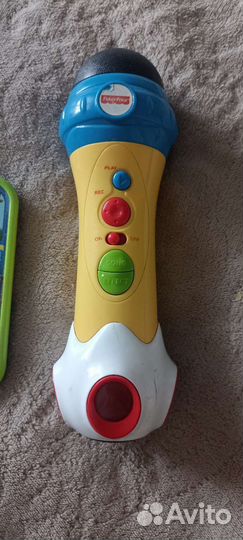 Музыкальный микрафон Fisher-Price и телефон