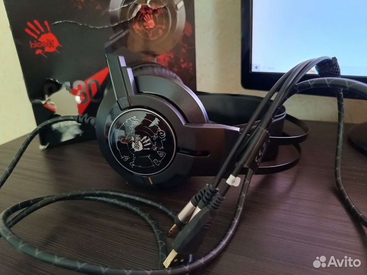 Игровые наушники
