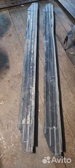 Подножка порог накладка порога внешняя