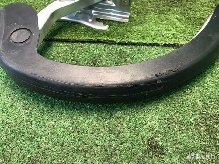 Петля багажника правая Toyota Camry V50 2.5 2AR-FE