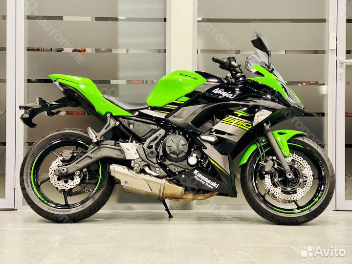 Мотоцикл Kawasaki ER-6f (Ninja 650R)