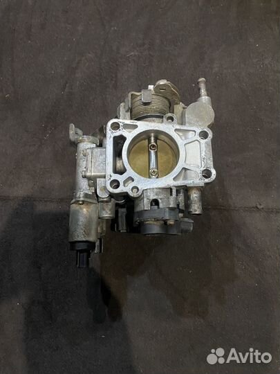 Дросельная заслонка Nissan Almera N15