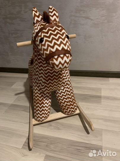 Лошадка качалка