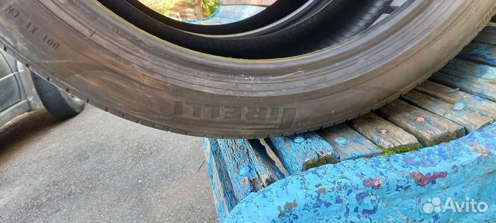 Pirelli P Zero 275/40 R21 и 315/35 R21