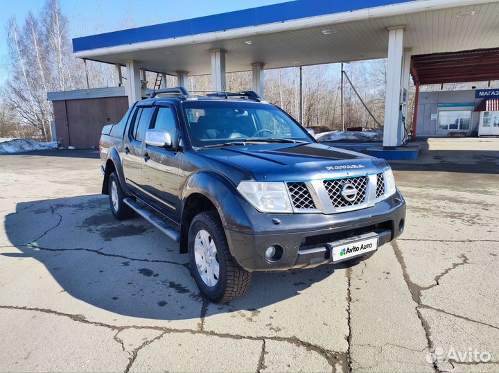 Nissan Navara 2.5 AT, 2008, 250 458 км