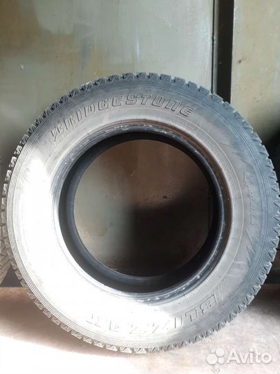 Bridgestone Blizzak DM-Z3 225/70 R17