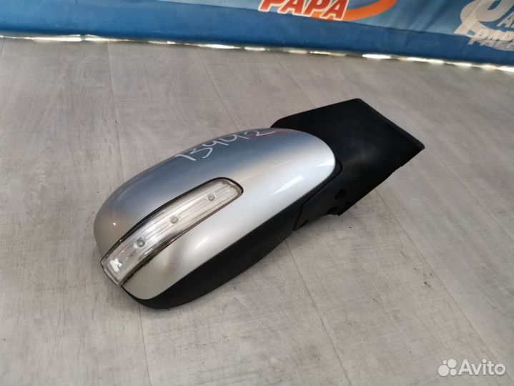 Зеркало правое Toyota Avensis T250 1.8 1ZZ 2006