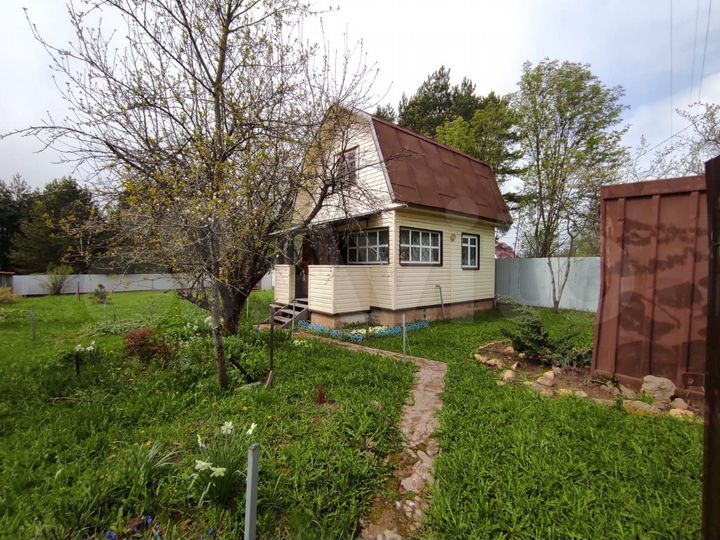 Дача 50 м² на участке 6 сот.
