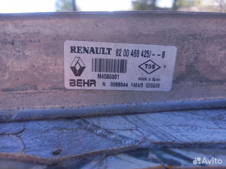 Радиатор интеркулера renault Меган 2