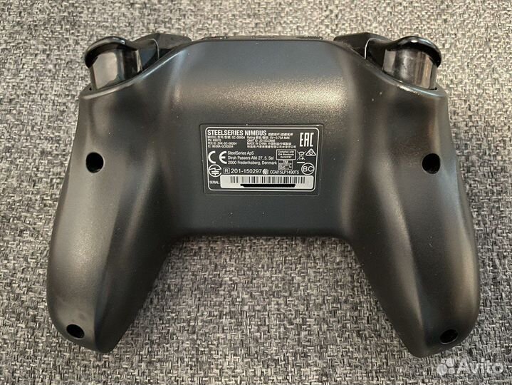 Игровой контроллер SteelSeries Nimbus