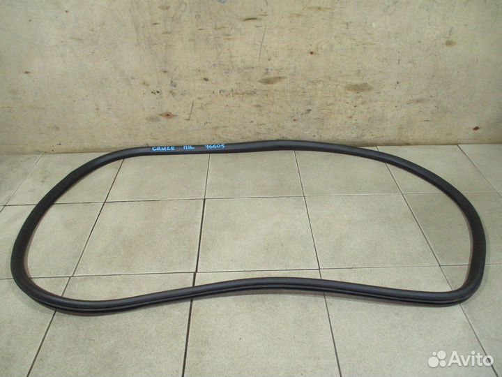 Уплотнитель двери Chevrolet Cruze (J300) 2009-2016
