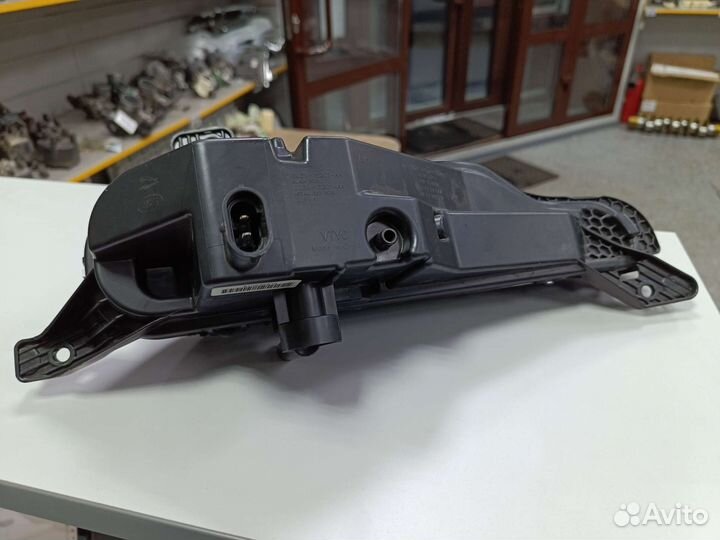 Фара противотуманная Land Rover Evoque LR72646