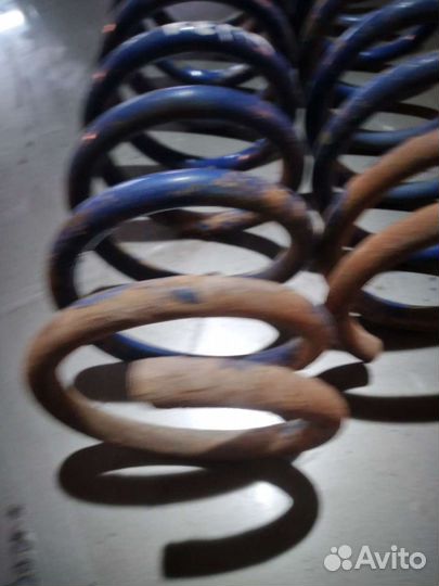 Пружины задние Suzuki Vitara I