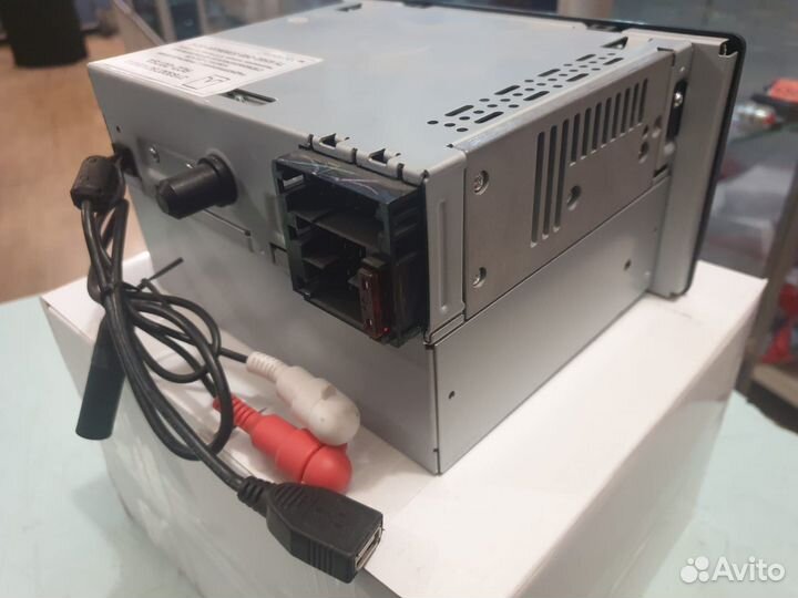 Штатный магнитофон - диск, USB, Блютуз (2 din)