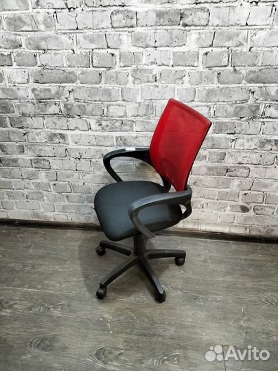 Компьютерное кресло б/у