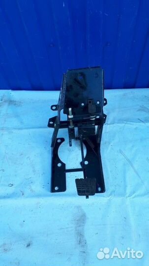 Педаль тормоза УАЗ Патриот