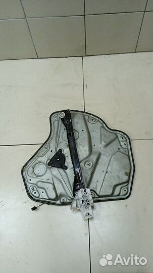 Стеклоподъемник электрический задний правый