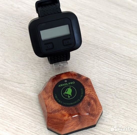 Кнопка вызова официанта Махагон и часы пейджер