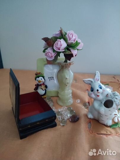 Фигурки, рамки, вазочки для интерьера