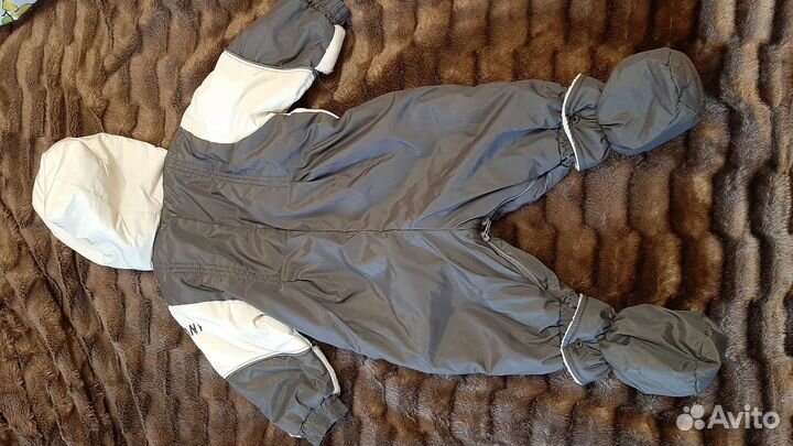 Комбинезон демисезонный 74р+2 шапочки в подарок