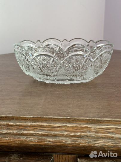 Хрустальная ваза