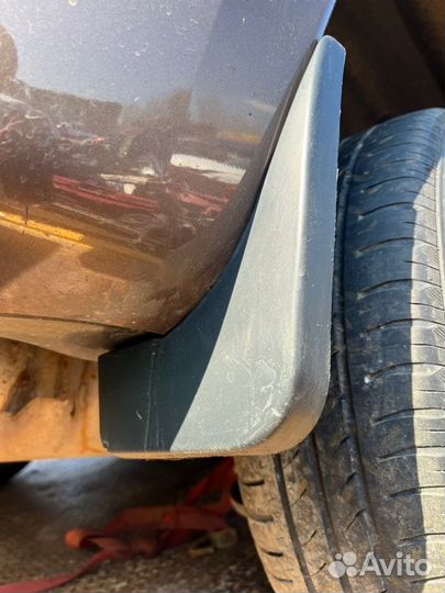 Брызговик задний правый Renault Kangoo KW0Y K7M750