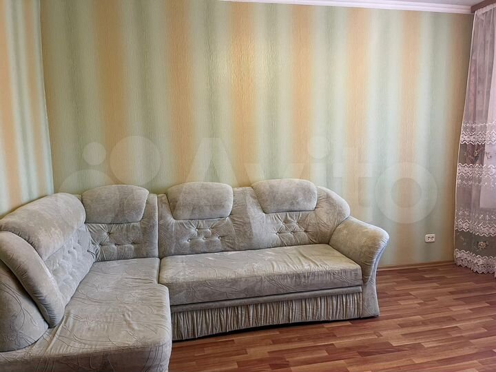 2-к. квартира, 52 м², 2/4 эт.