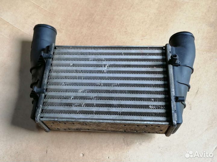 Радиатор интеркулера Audi,VW,1.9TDi,VAG 058145805A