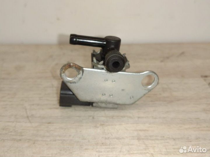 Электромагнитный клапан Nissan Note E11 HR16DE