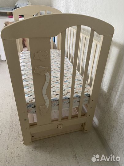 Продам детскую кроватку в отличном состоянии